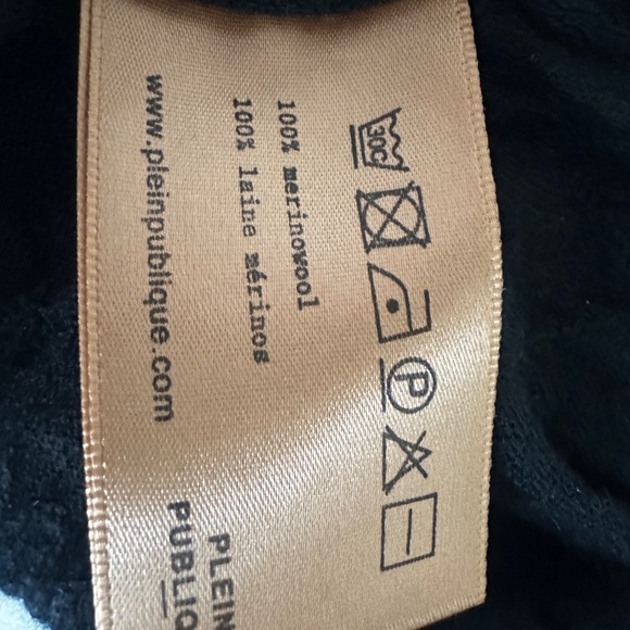 2 Merino Wool XS Sweater Bundle: Navy and Black by Dutch Designer PleinPublique - Picture 16 of 16